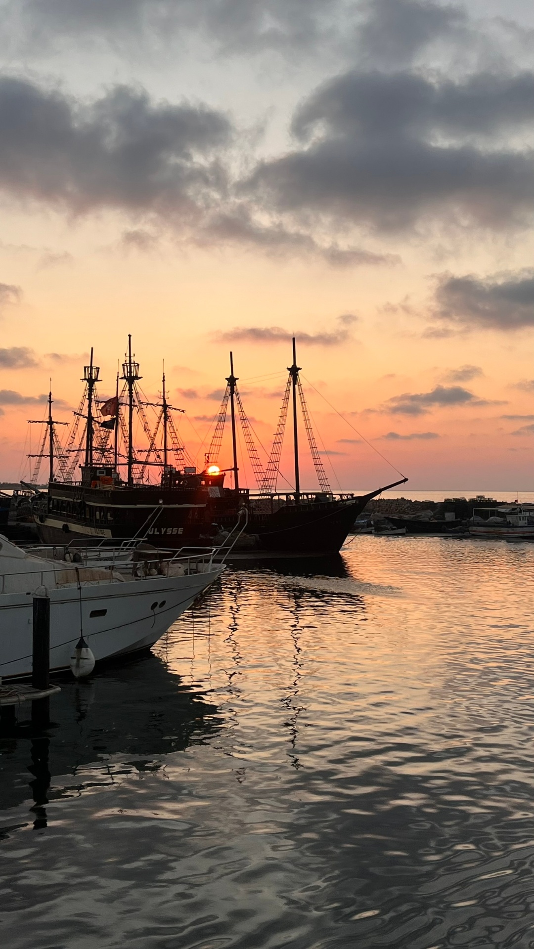 authentic pirate atmosphere sea excursion Djerba